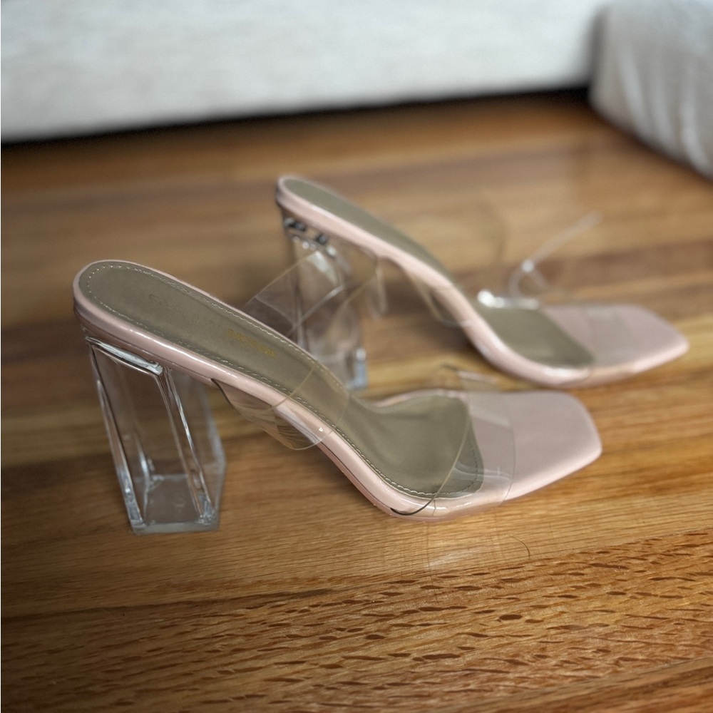 Fashion Nova Clear Heels size 10 - Picture 2 of 7
